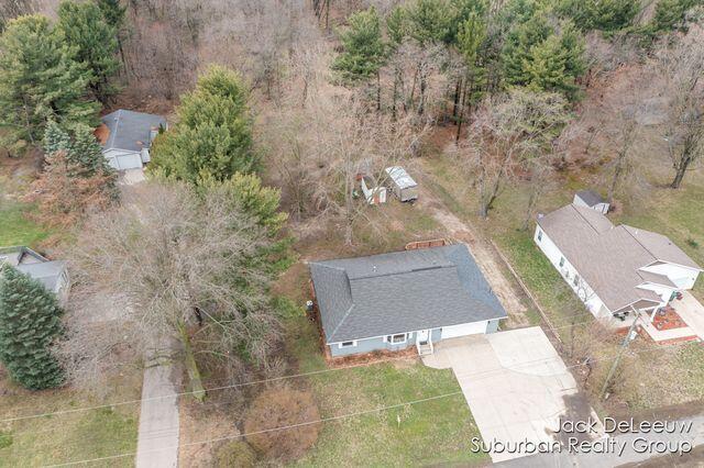 2653 Beeline Road Holland, MI 49424 - Photo 36 of 37 rnH5_FmA