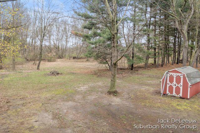 2653 Beeline Road Holland, MI 49424 - Photo 7 of 37 D1BlwkJw
