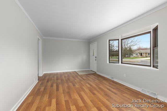 2653 Beeline Road Holland, MI 49424 - Photo 9 of 37 oN4ubDLg