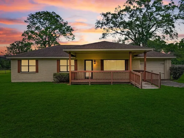 $179,400 | 9344 Highway 69, Warren, TX 77664
