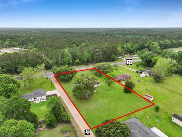 $179,400 | 9344 Highway 69, Warren, TX 77664