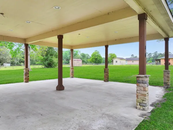 $179,400 | 9344 Highway 69, Warren, TX 77664