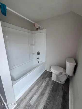 $1,150 | 10 Grace Street, Unit 2R, Waterford, NY 12188
