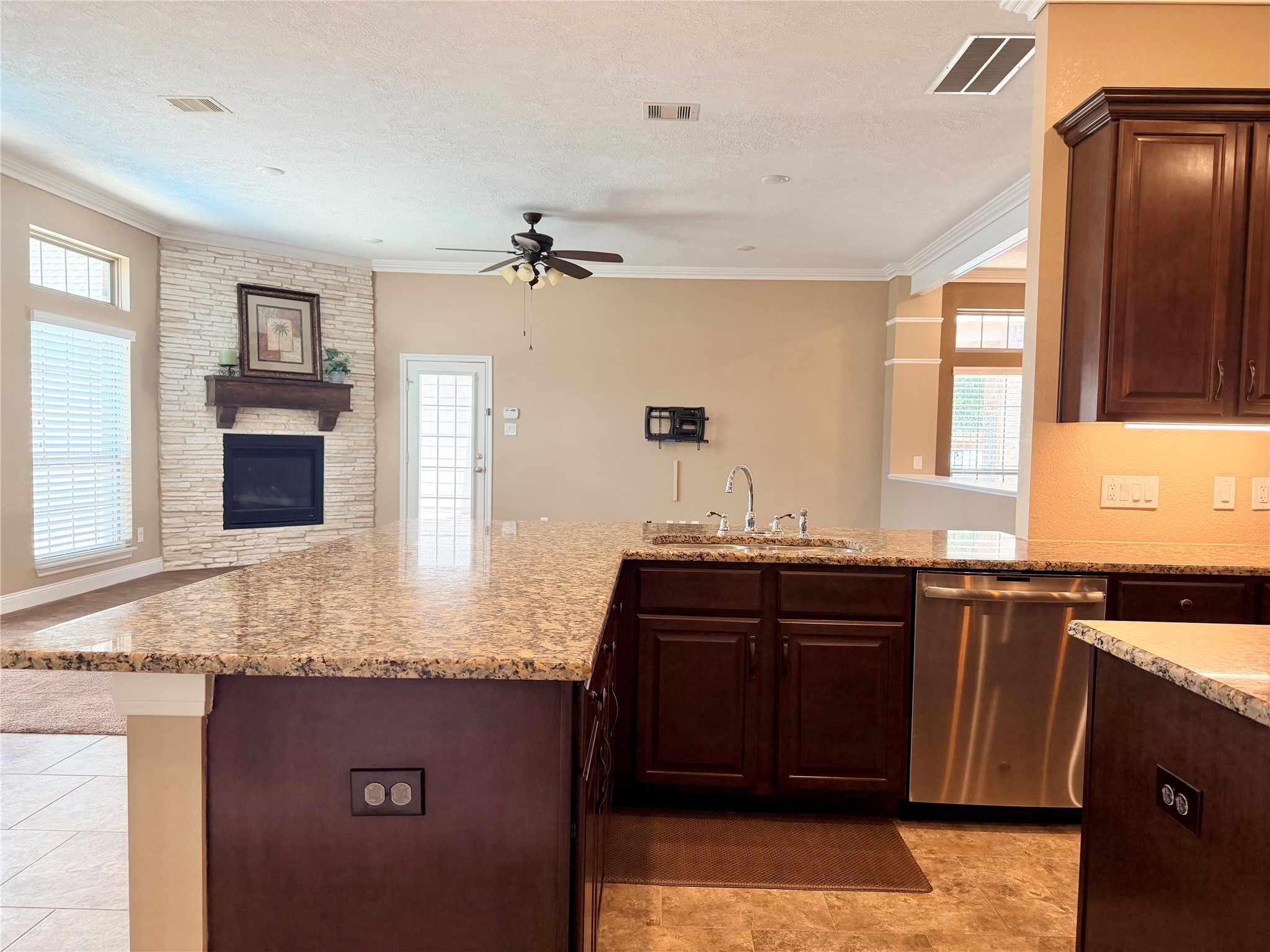 2020 Douglas Road League City, TX 77573 - Photo 23 of 50