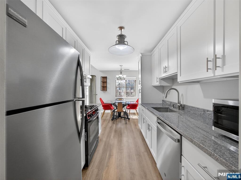2506 Hemingway Lane Mahwah, NJ 07430 - Photo 12 of 29