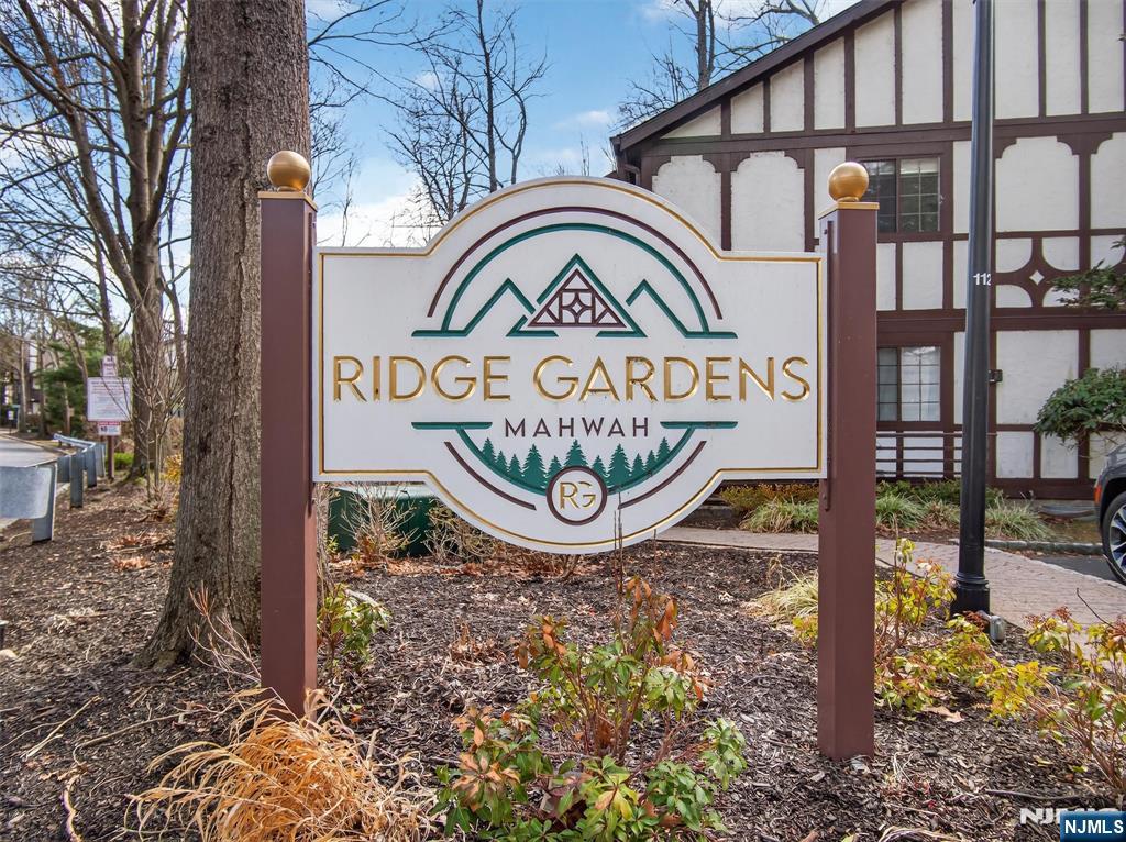 2506 Hemingway Lane Mahwah, NJ 07430 - Photo 22 of 27