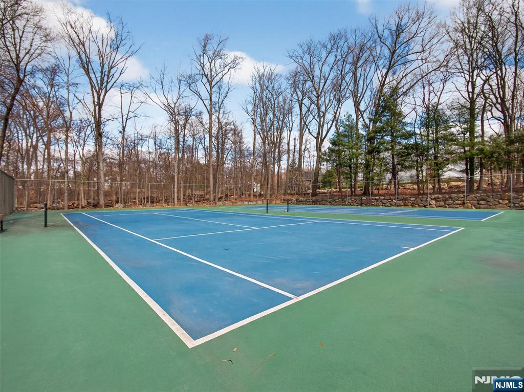 2506 Hemingway Lane Mahwah, NJ 07430 - Photo 23 of 29