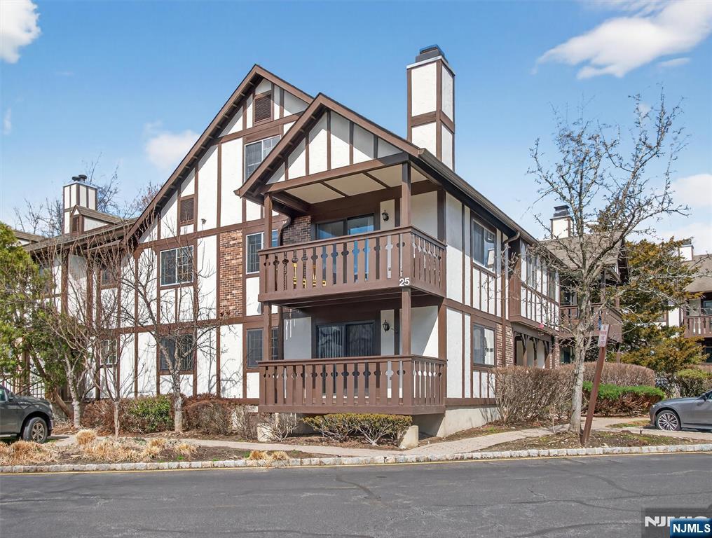 2506 Hemingway Lane Mahwah, NJ 07430 - Photo 26 of 29