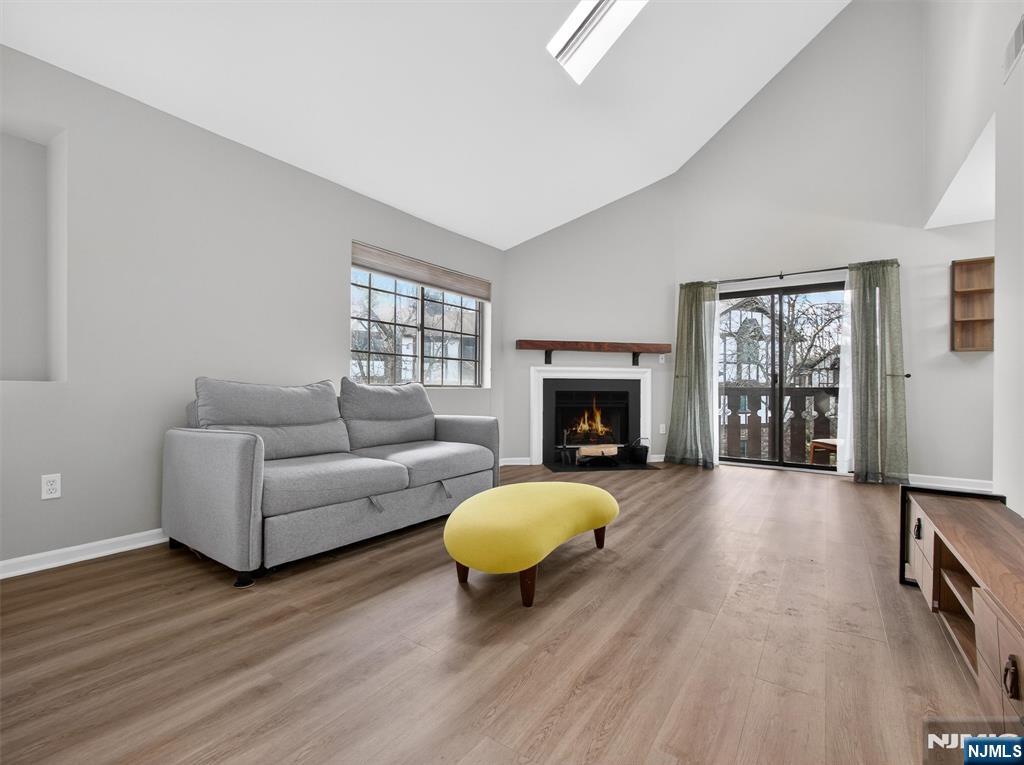 2506 Hemingway Lane Mahwah, NJ 07430 - Photo 6 of 29