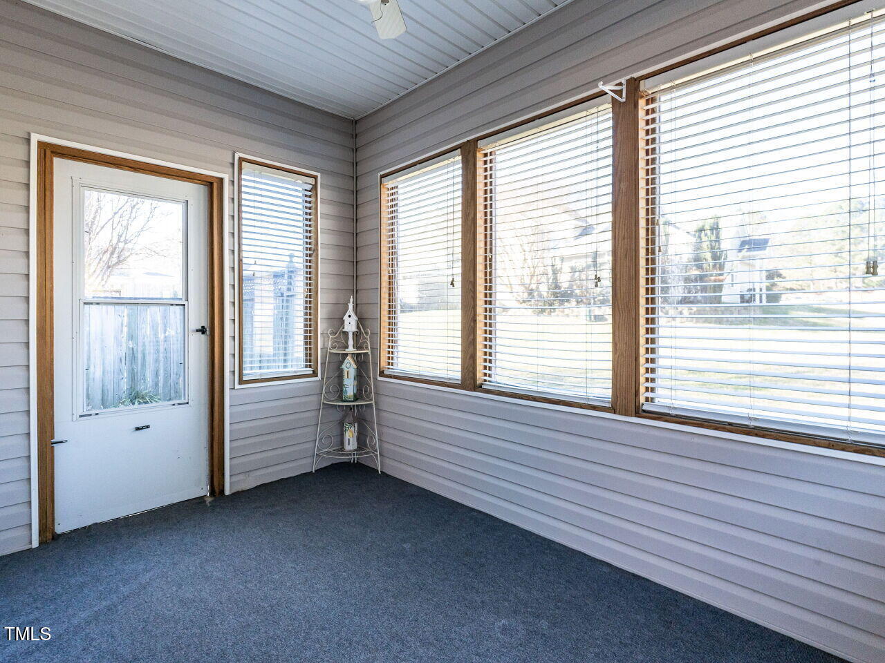 2740 Andover Glen Road Raleigh, NC 27604 - Photo 15 of 20 a view of an empty room with a window