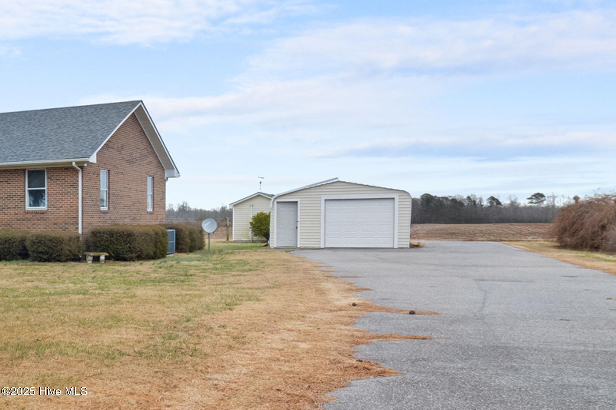 398 North Sandy Hook Road Shawboro, NC 27973 - Photo 4 of 49 4-web-or-mls-sand-251
