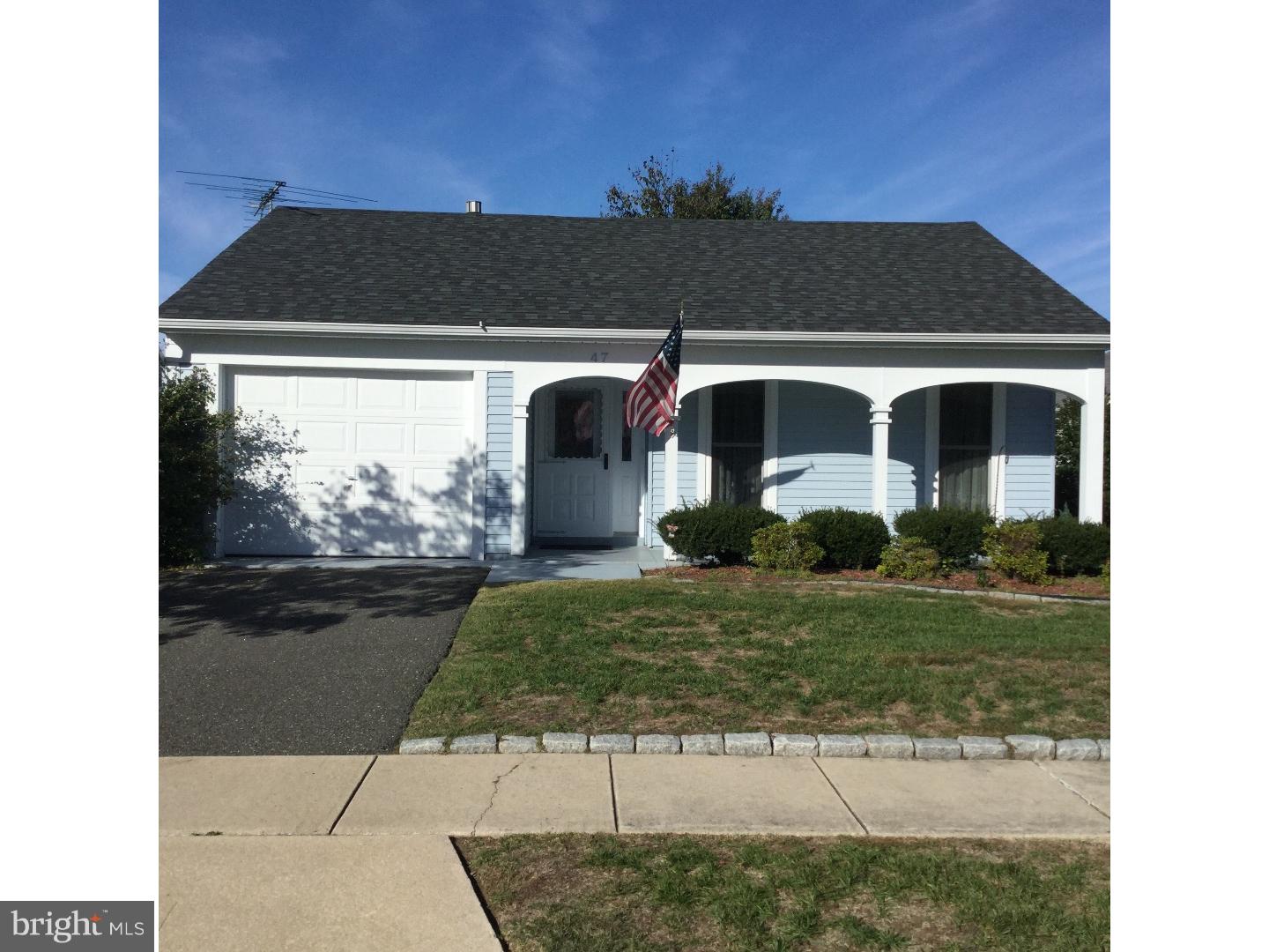 47 Stratford Road Southampton, NJ 08088 - Photo 2 of 13 Exterior Front