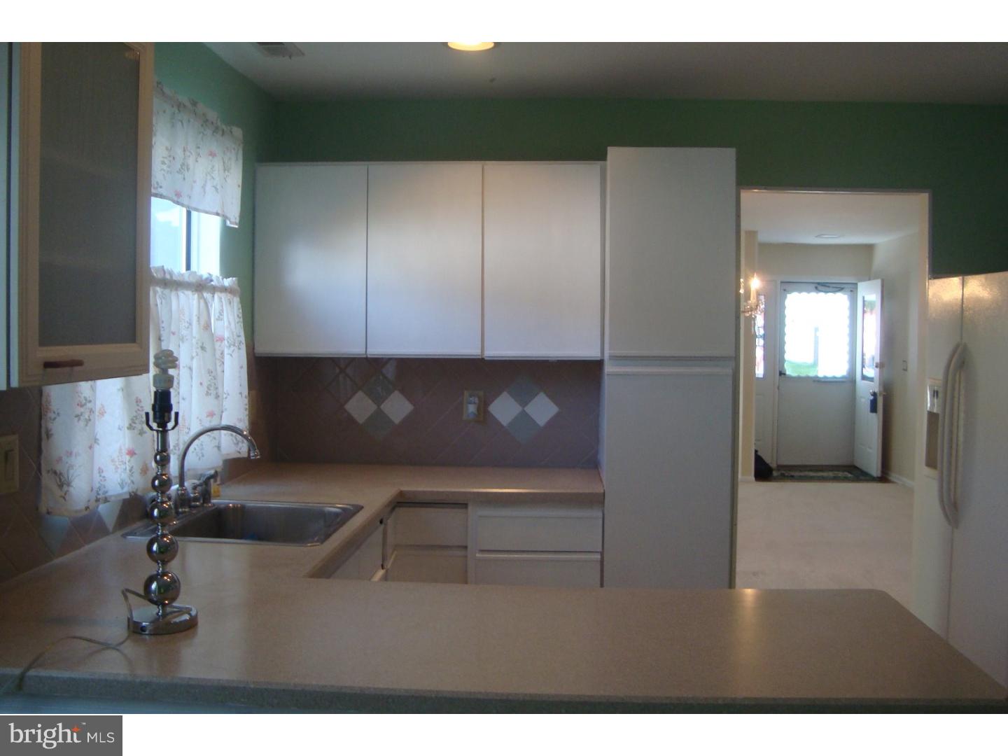 47 Stratford Road Southampton, NJ 08088 - Photo 6 of 13 Kitchen