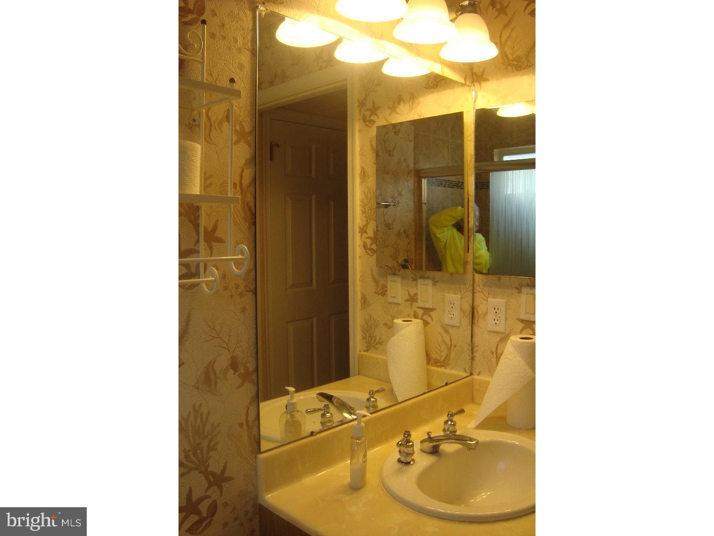 47 Stratford Road Southampton, NJ 08088 - Photo 10 of 13 Bathroom