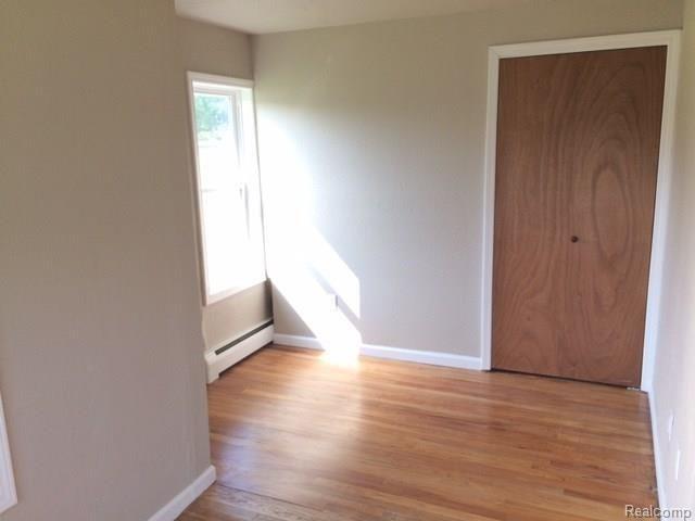 10113 East Mt Morris Road Davison, MI 48423 - Photo 11 of 18 bed 2.jpg