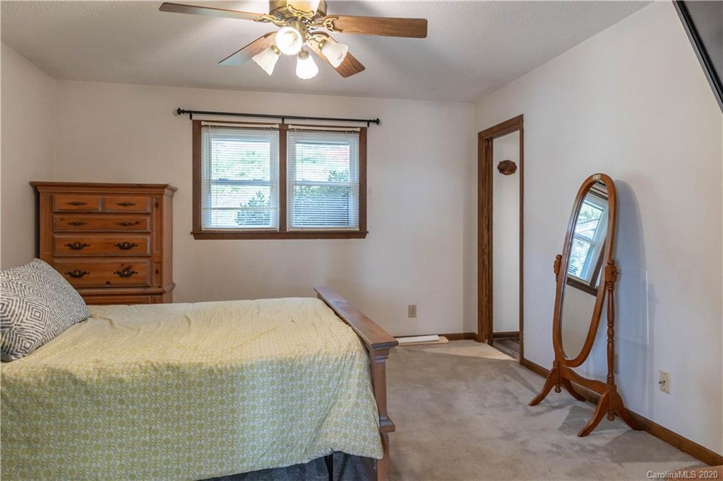 3849 Methodist Park Road Valdese, NC 28690 - Photo 11 of 23 Gallery Image 11