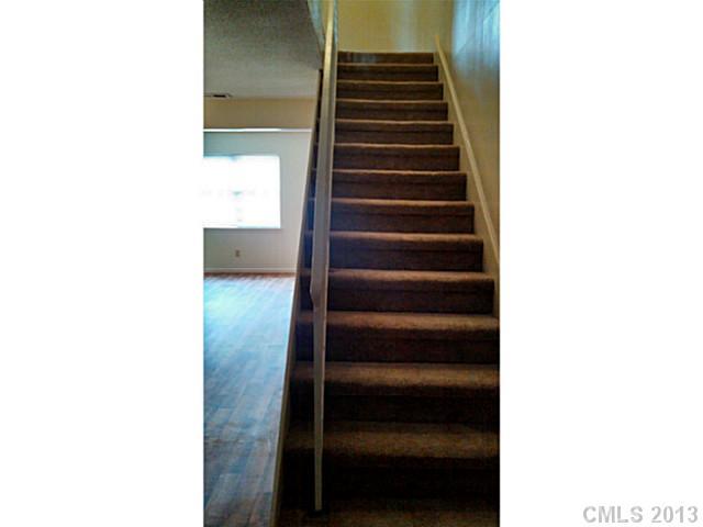 5817 F Hunting Ridge Lane Charlotte, NC 28212 - Photo 7 of 12 a view of entryway with a white wall