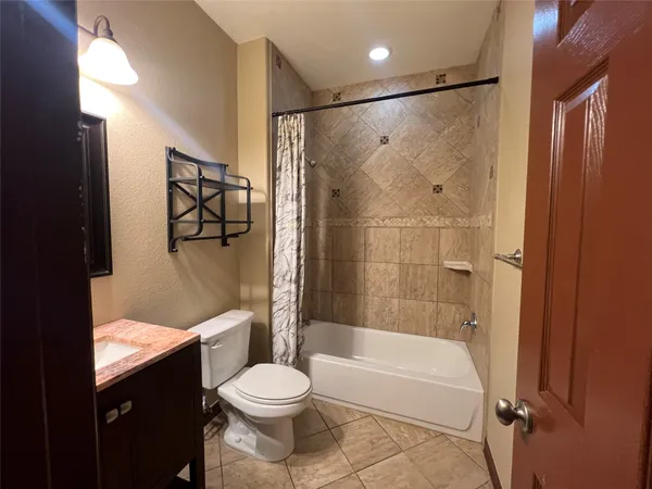 $635,000 | 665 Wilson Road, Red Rock, TX 78662