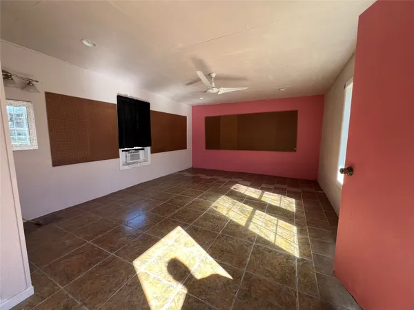 $635,000 | 665 Wilson Road, Red Rock, TX 78662