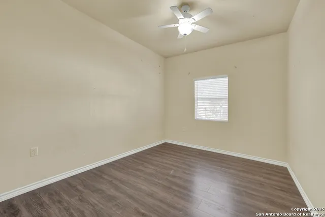 $233,000 | 810 Lamar Street, Luling, TX 78648