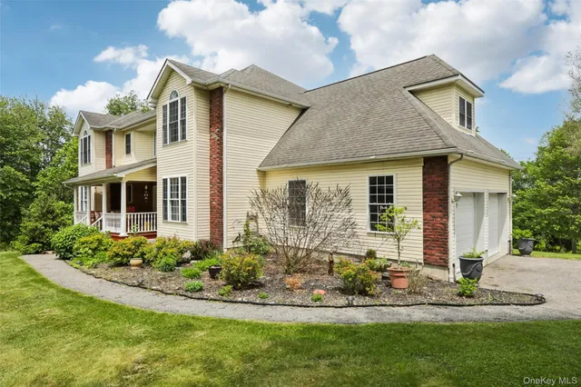 $735,000 | 20 Trudy Drive, Campbell Hall, NY 10916