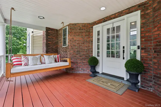 $735,000 | 20 Trudy Drive, Campbell Hall, NY 10916