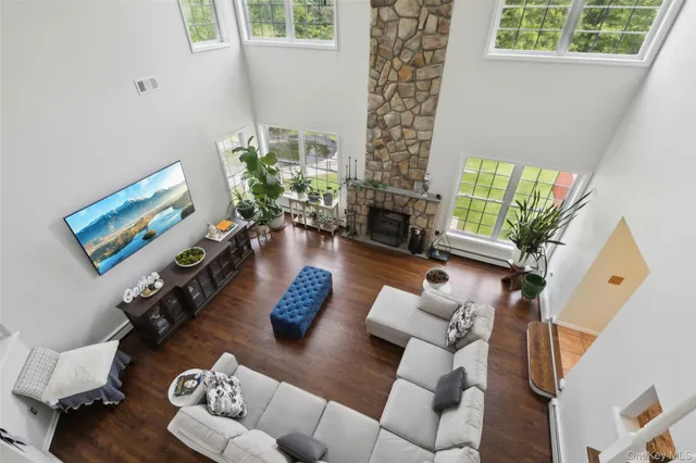 $735,000 | 20 Trudy Drive, Campbell Hall, NY 10916