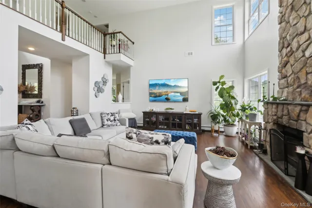 $735,000 | 20 Trudy Drive, Campbell Hall, NY 10916