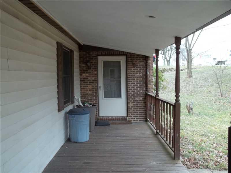 90 Economy Grade Road Coraopolis, PA 15108 - Photo 3 of 18 Exterior Front.