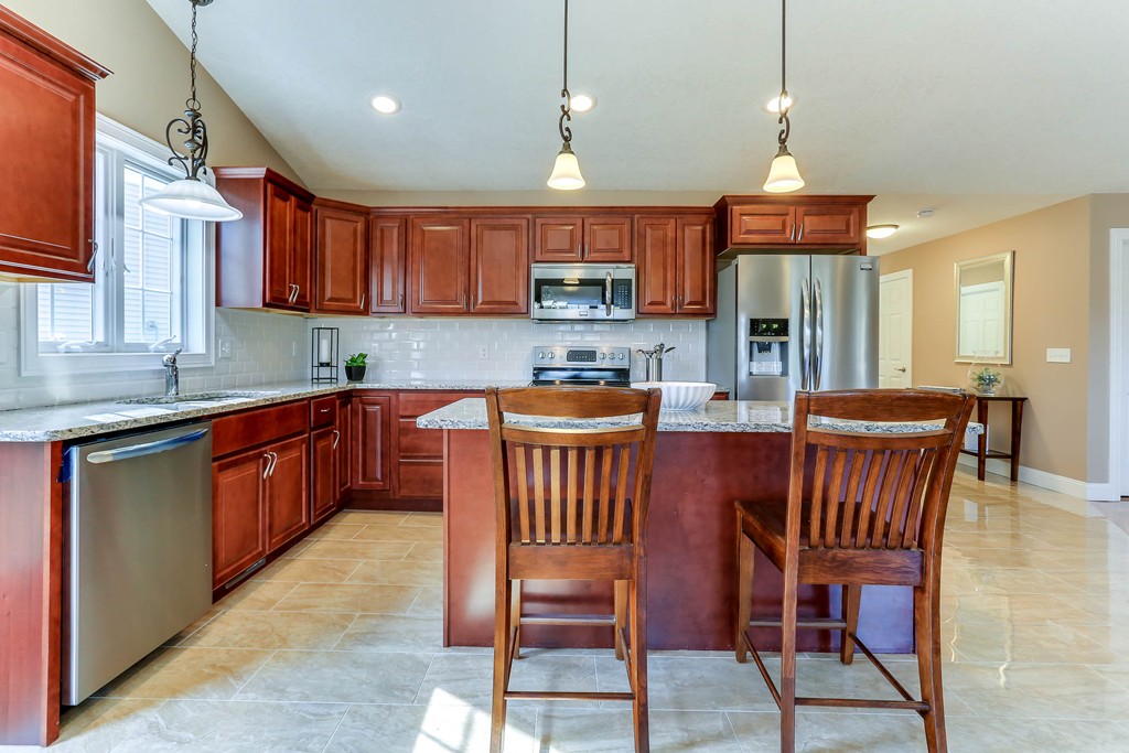 5 Quaboag Heights, Unit 5 Monson, MA 01057 - Photo 4 of 25