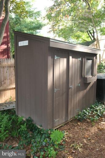 1116 North Rockingham Street Arlington, VA 22205 - Photo 8 of 26 Shed