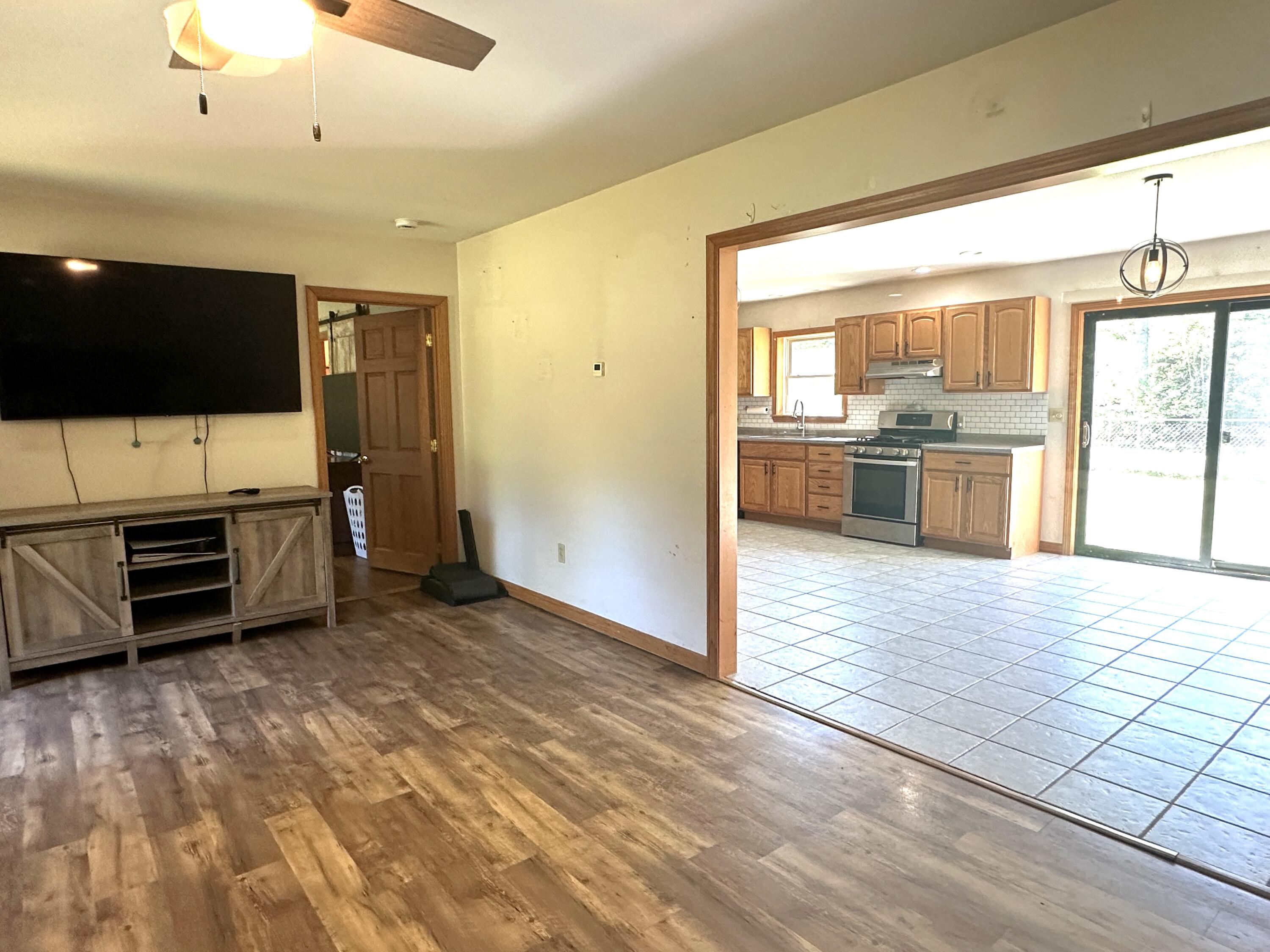 2900 Hudson Road Hudson, ME 04449 - Photo 14 of 50 14