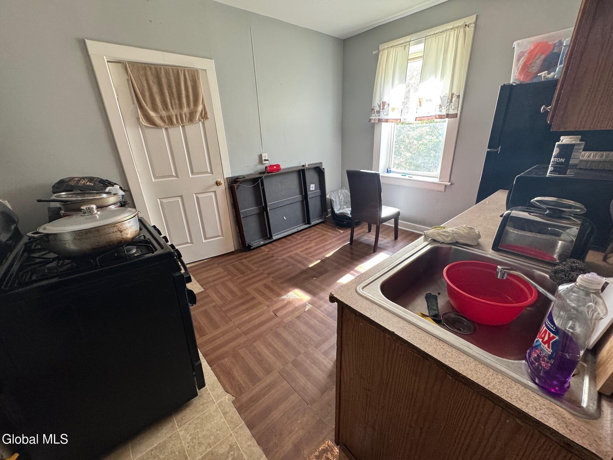 54 Alexander Street Albany, NY 12202 - Photo 8 of 26 IMG_1345