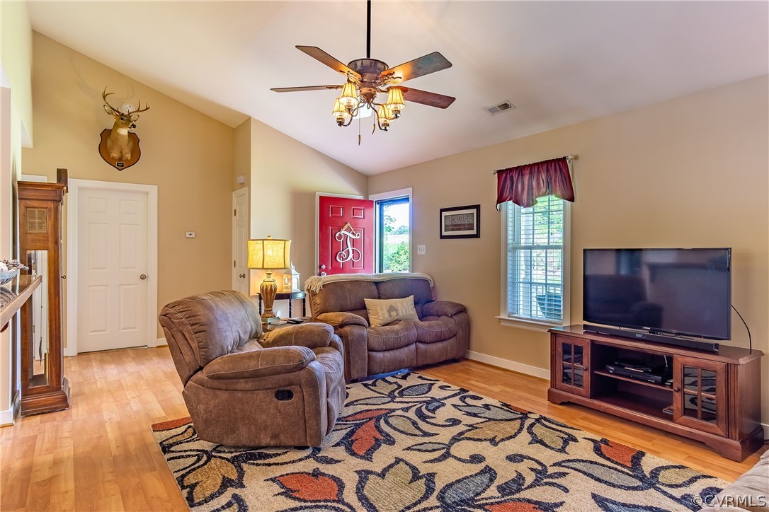 1902 Dorrell Road Aylett, VA 23009 - Photo 4 of 34 Gallery Image 4
