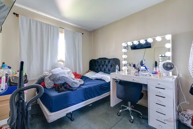 $279,900 | 69 North Greenview Avenue, Mundelein, IL 60060