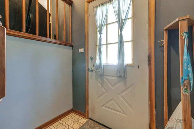 $279,900 | 69 North Greenview Avenue, Mundelein, IL 60060