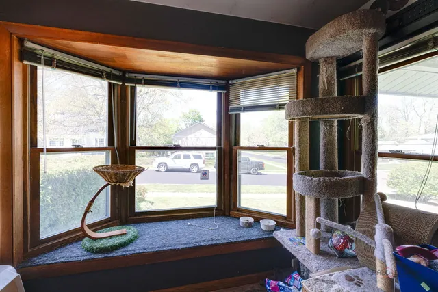 $279,900 | 69 North Greenview Avenue, Mundelein, IL 60060