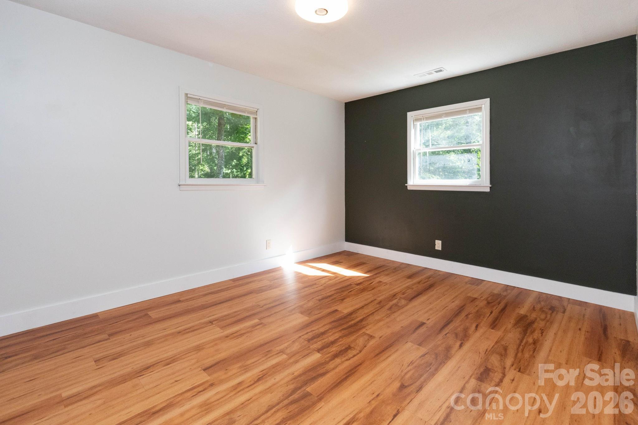 1009 Sharon Ridge Road Fairview, NC 28730 - Photo 12 of 20 Gallery Image 12