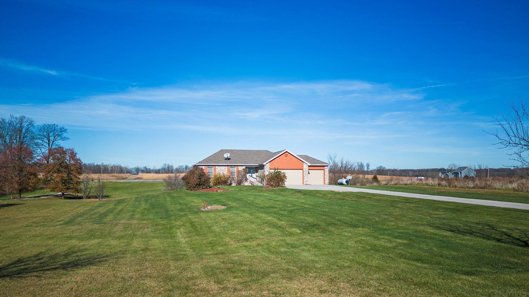 3162 West Division Road Huntington, IN 46750 - Photo 3 of 32 Gallery Image 3
