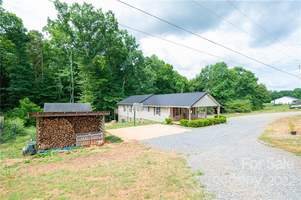 5328 Miller Mill Road Hickory, NC 28602 - Photo 12 of 48 Gallery Image 12