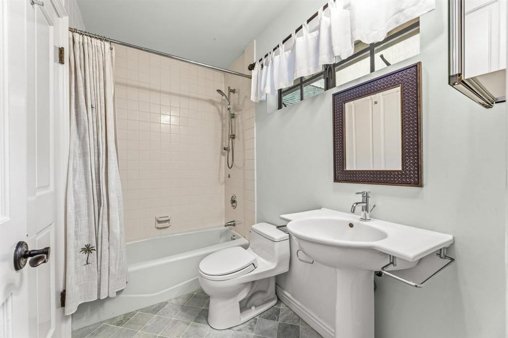 1060 Chantilly Road Los Angeles, CA 90077 - Photo 50 of 72 Gallery Image 50