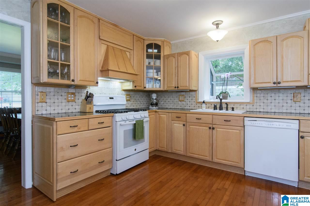 3265 Tyrol Road Birmingham, AL 35216 - Photo 3 of 43