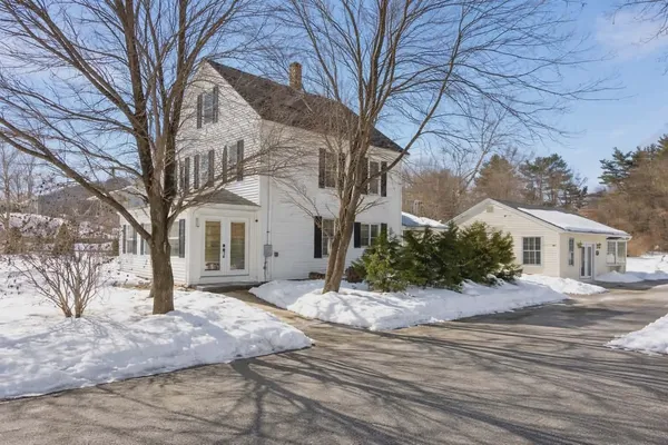 $850,000 | 96 Lafayette Road, Hampton Falls, NH 03844