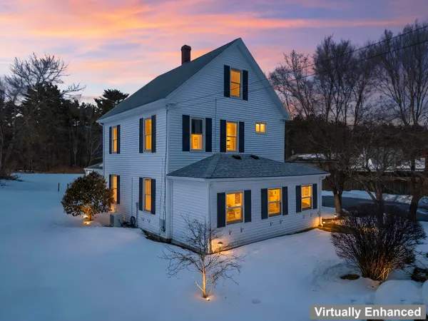 $850,000 | 96 Lafayette Road, Hampton Falls, NH 03844