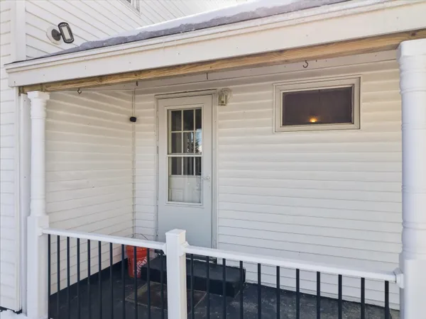 $850,000 | 96 Lafayette Road, Hampton Falls, NH 03844