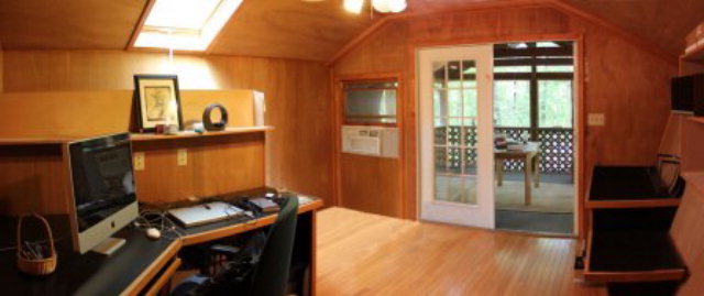 85 Woods Road Juliette, GA 31046 - Photo 23 of 36 a room with wooden floor and a table