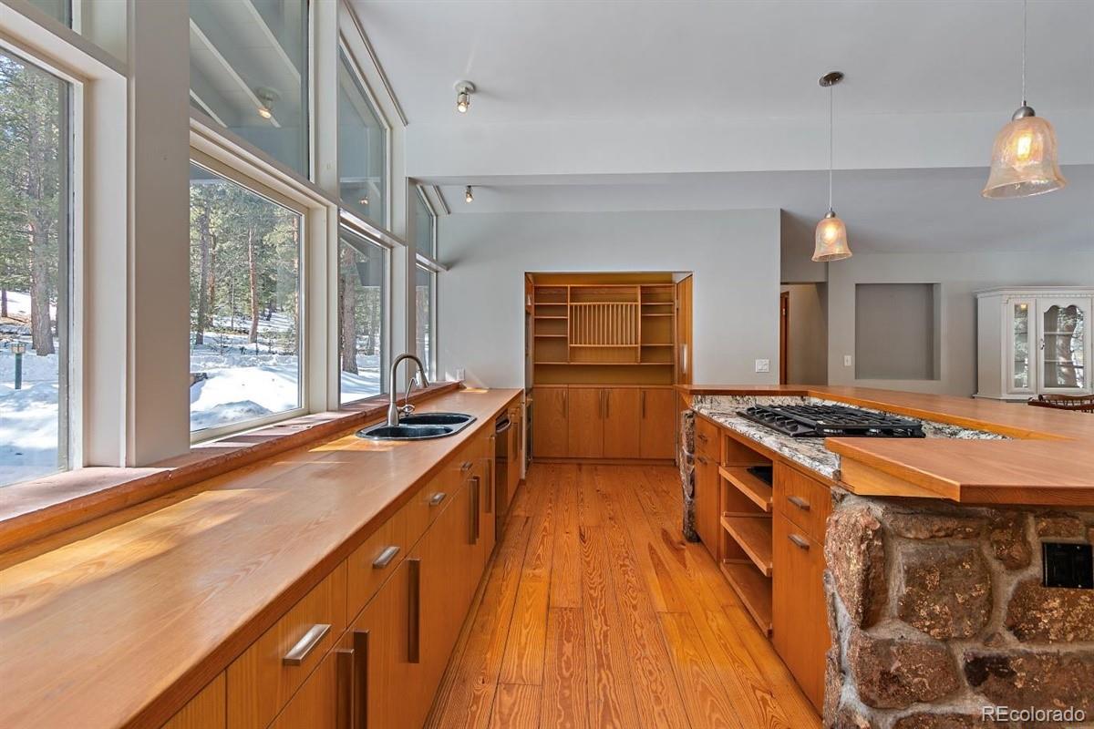 6639 Kiem Road Evergreen, CO 80439 - Photo 6 of 38 Gallery Image 6
