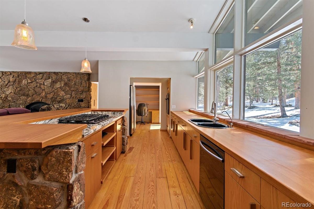 6639 Kiem Road Evergreen, CO 80439 - Photo 8 of 38 Gallery Image 8