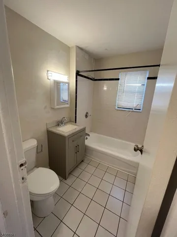 $1,700 | 401 Highway 22, Unit D, North Plainfield, NJ 07060