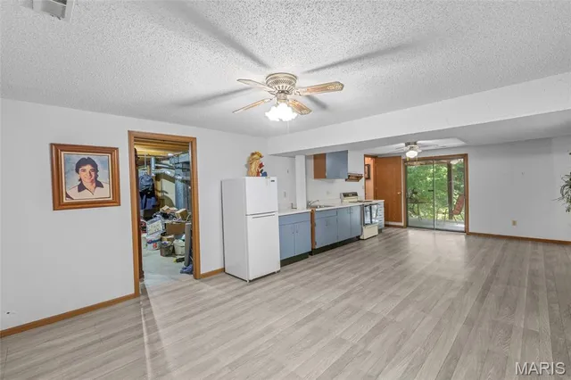 $299,500 | 5190 North Royale Drive, Imperial, MO 63052